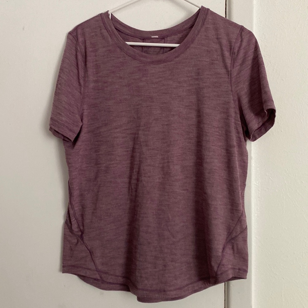 Lululemon top